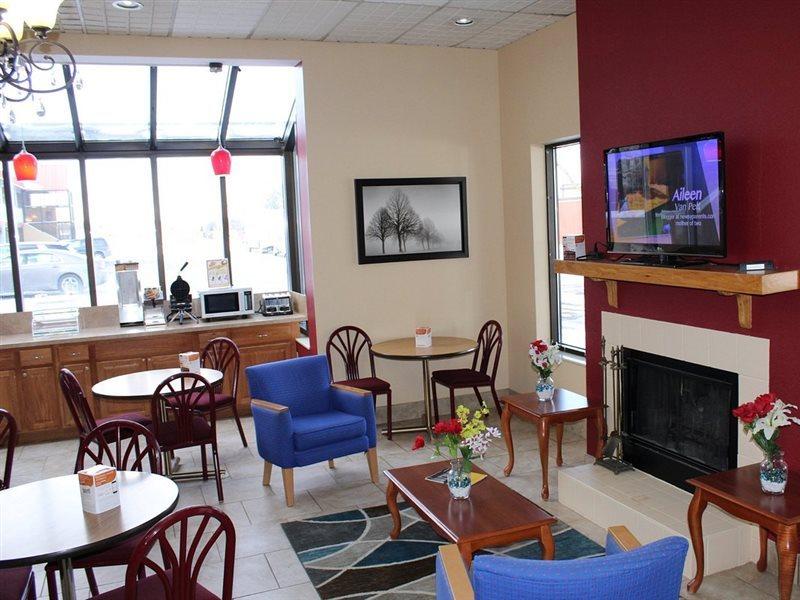 Super 8 By Wyndham Perrysburg-Toledo Hotel Bagian luar foto